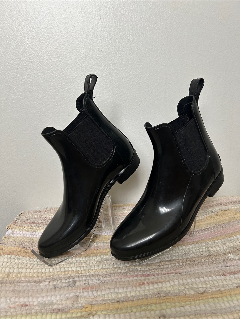 J.Crew Women’s Black Glossy Chelsea Rain Boots Rubber Size 8 - Picture 7 of 10